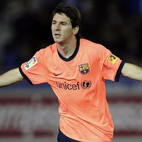 لباس دوم مسی در بارسلونا 2009/10