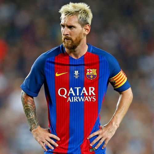 لباس اول مسی در بارسلونا 2016/17