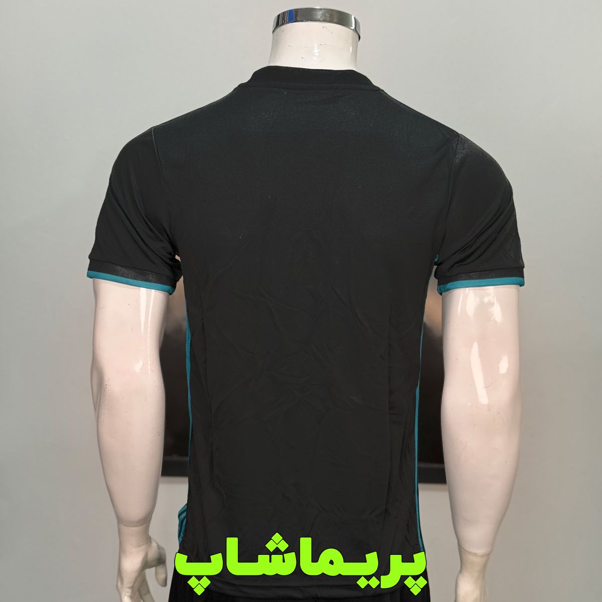 پیراهن شورت دوم رئال مادرید 2017/18 پیراهن شورت دوم رئال مادرید 2017/18