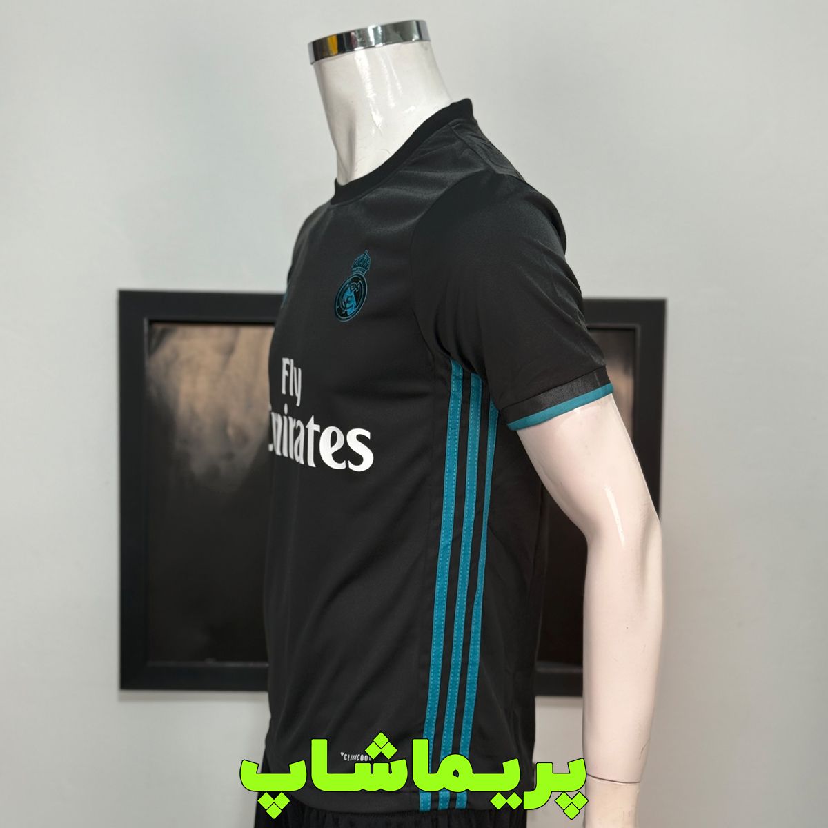 پیراهن شورت دوم رئال مادرید 2017/18 پیراهن شورت دوم رئال مادرید 2017/18