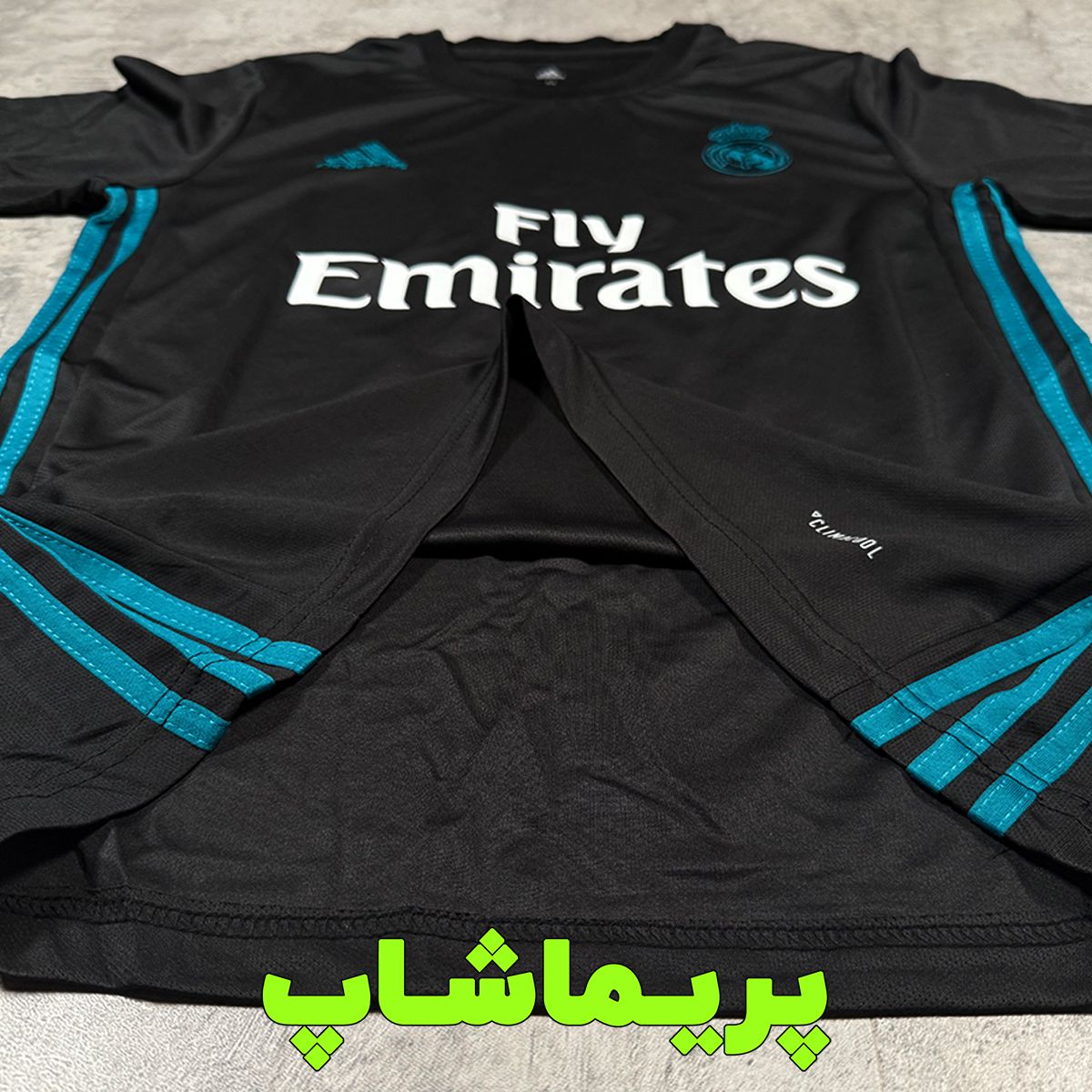 پیراهن شورت دوم رئال مادرید 2017/18 پیراهن شورت دوم رئال مادرید 2017/18