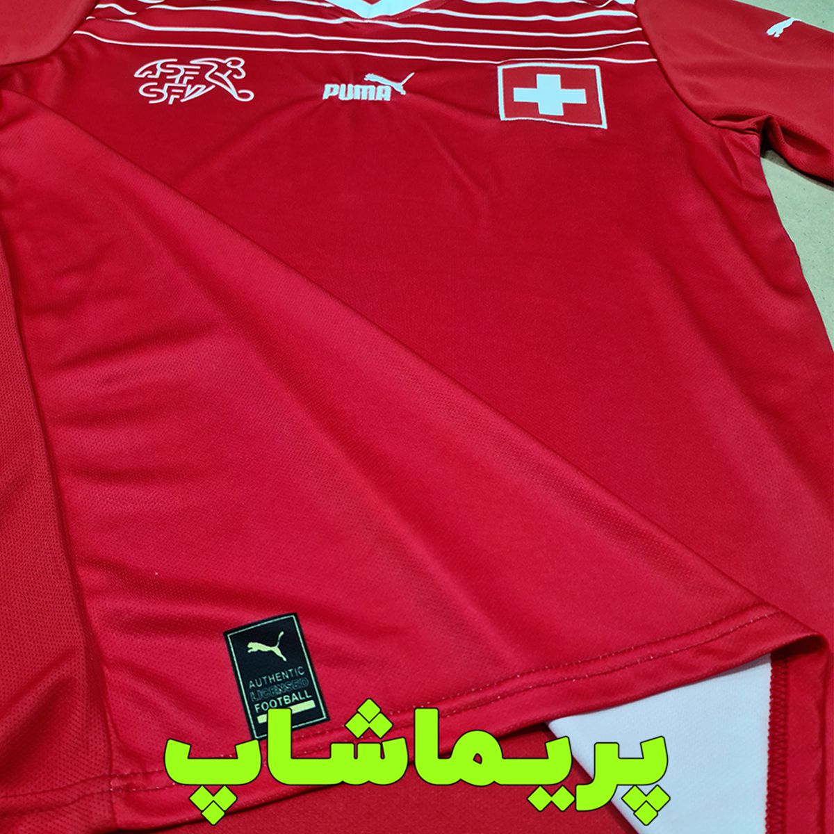 کیت تیم ملی سوئیس 2022