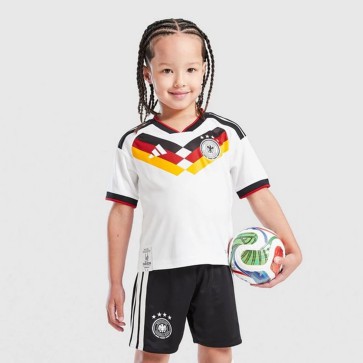 لباس بچه گانه آلمان 2026